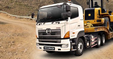 Tips Mengemudi Truk dengan Muatan Berat